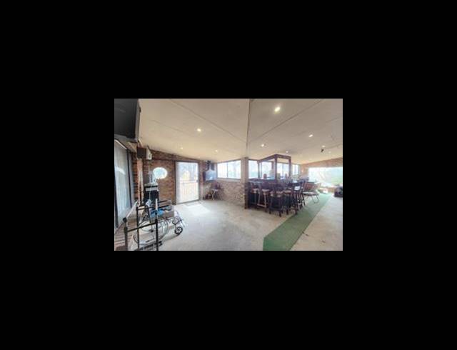 FARM FOR SALE IN GLADWOOD